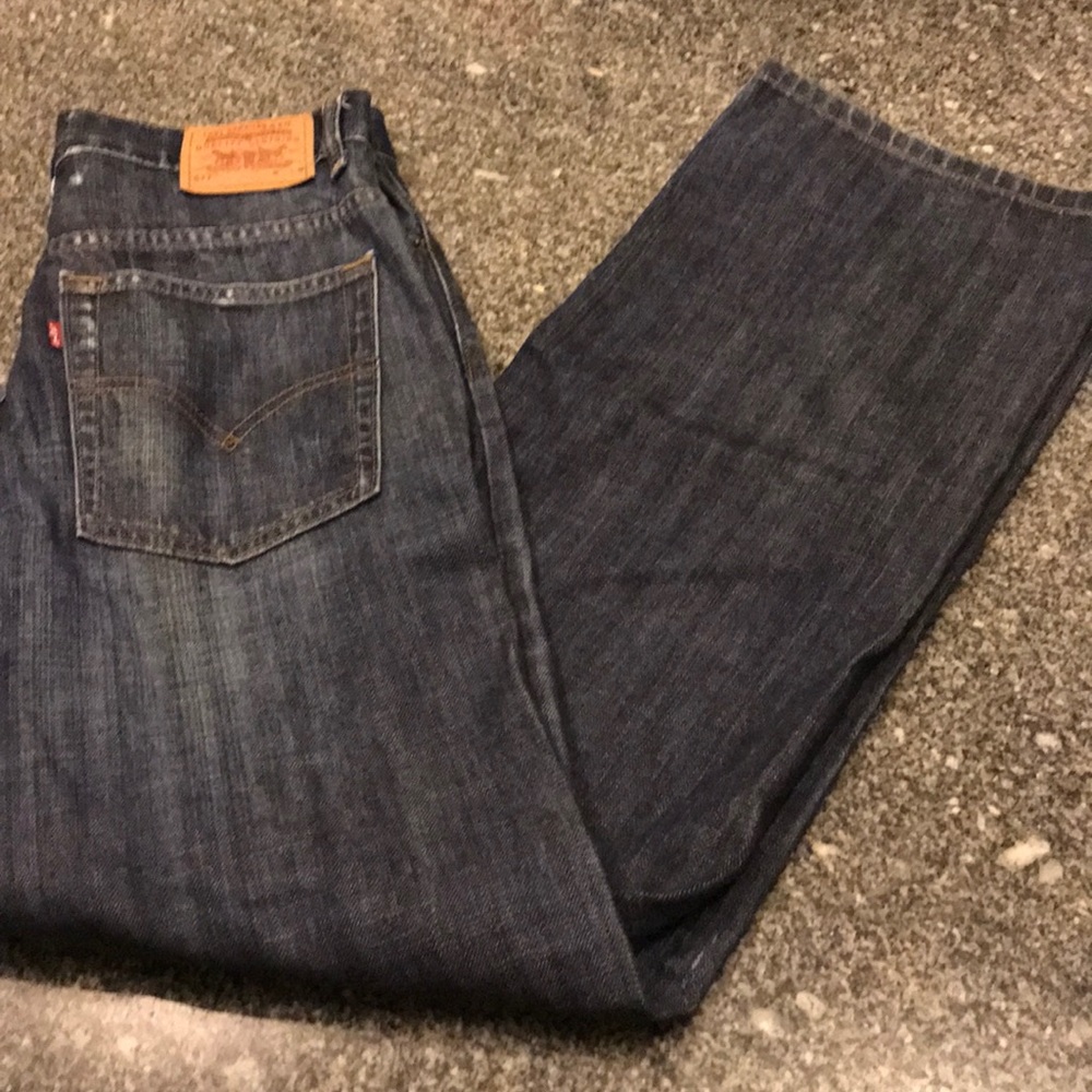 Distressed Levi’s 577 style size 8
